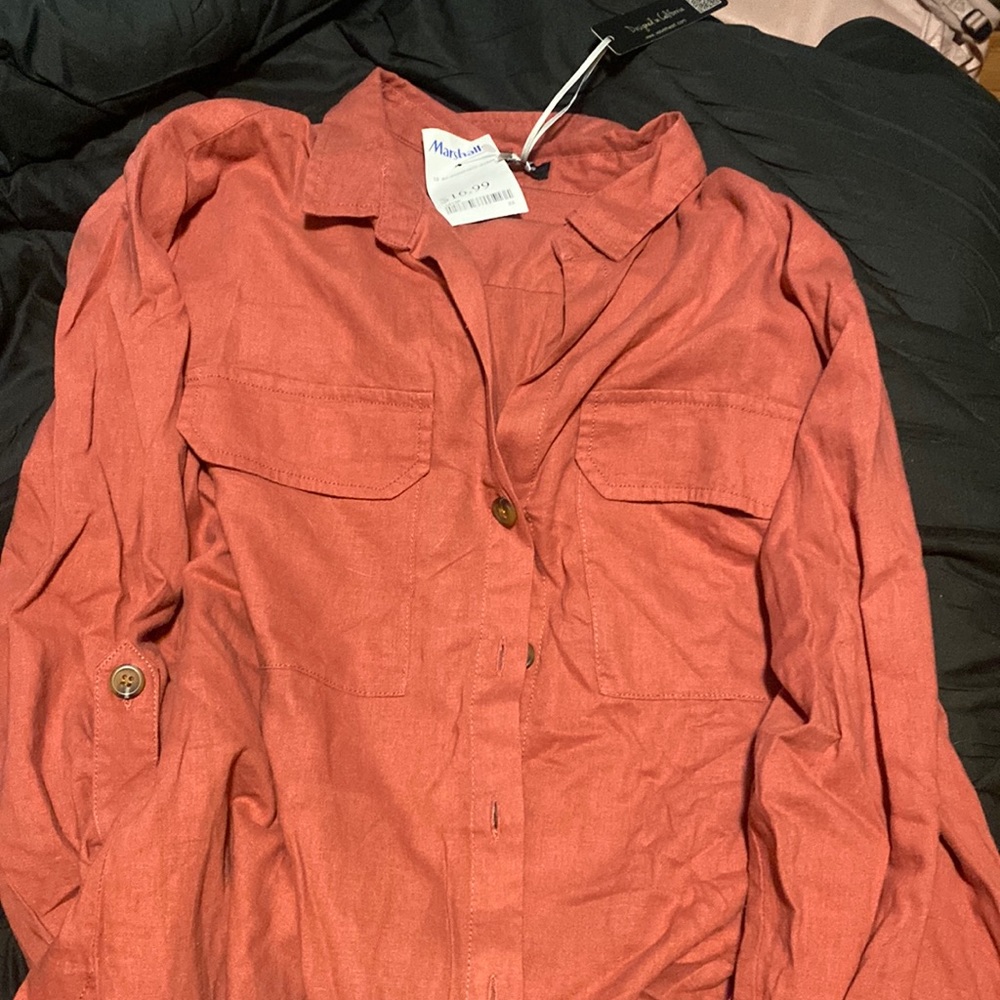 Cute button up shirt